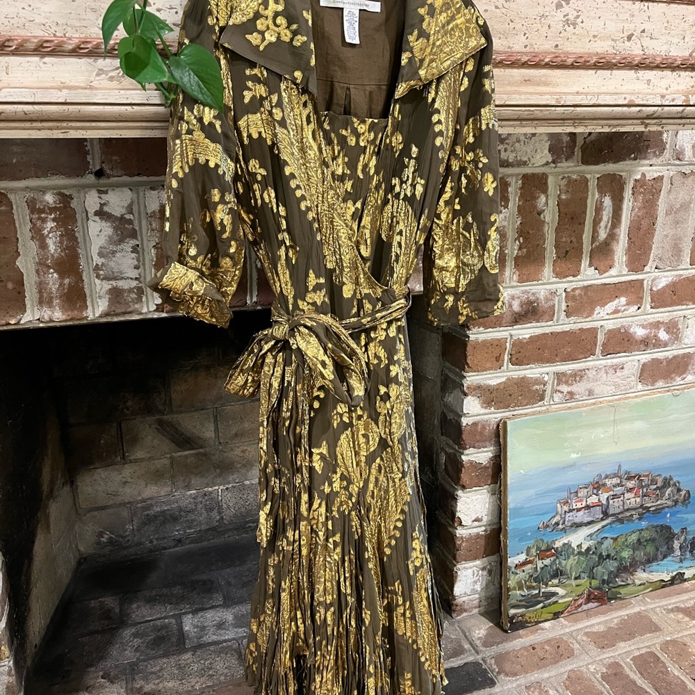 Diane Von Furstenberg Brown and Gold Maxi Dress